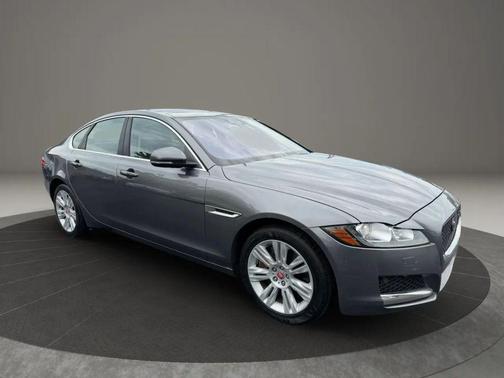 Gray 2017 Jaguar XF 35t Premium