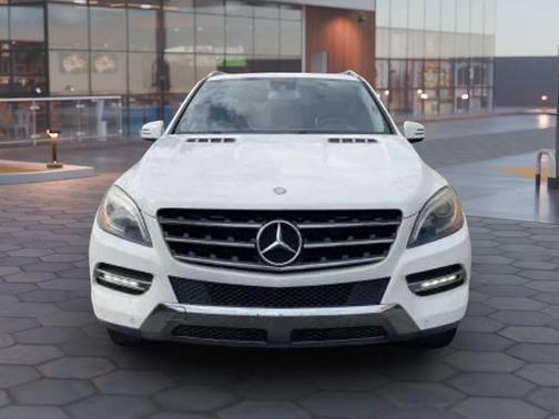 White 2014 Mercedes-Benz M-Class 4MATIC