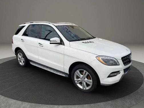 White 2014 Mercedes-Benz M-Class 4MATIC