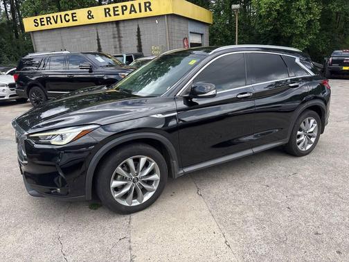 Black 2021 INFINITI QX50 Luxe 4dr Crossover