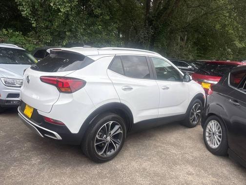 White 2020 Buick Encore GX Select