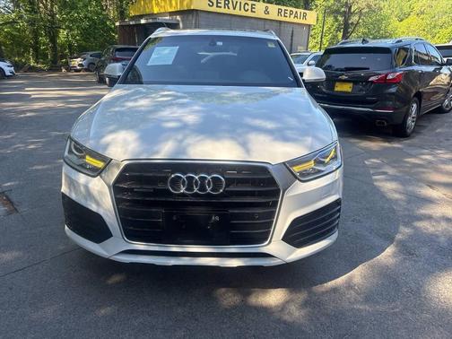 White 2018 Audi Q3 2.0T Premium