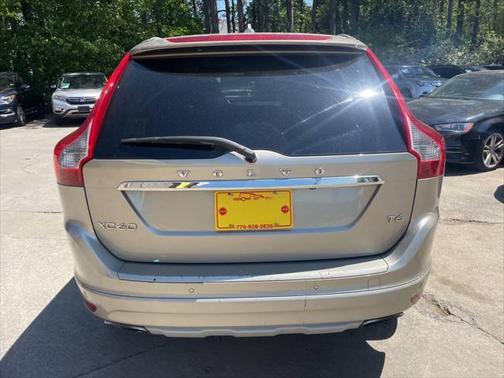 2016 Volvo XC60 T6 Drive-E