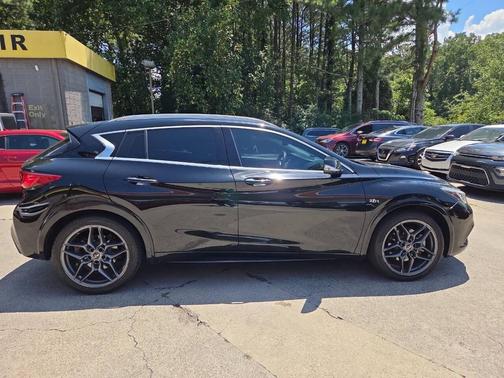 2019 INFINITI QX30 Luxe 4dr Crossover