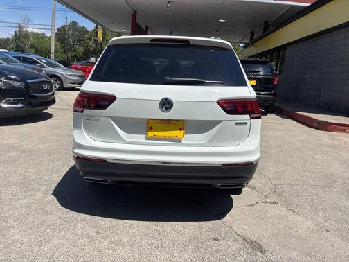 White 2019 Volkswagen Tiguan 2.0T SEL