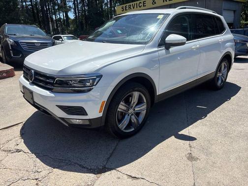 White 2019 Volkswagen Tiguan 2.0T SEL