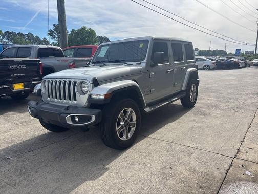 Silver 2022 Jeep Wrangler Unlimited Sahara