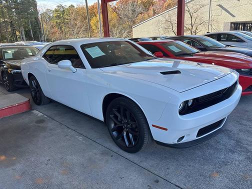 2021 Dodge Challenger SXT