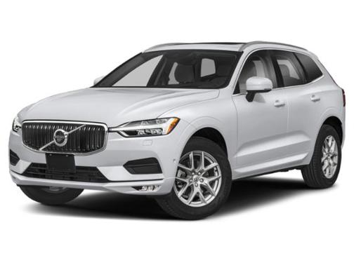 White 2018 Volvo XC60 T6 Momentum