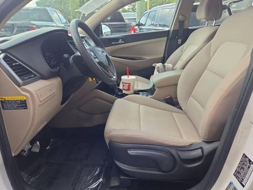 2018 Hyundai TUCSON SE