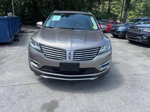 Beige 2018 Lincoln MKC Reserve