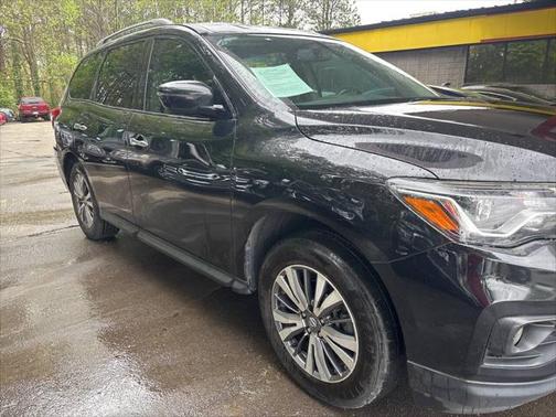 2020 Nissan Pathfinder SV 4x4 4dr SUV