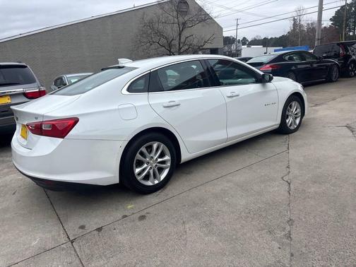2017 Chevrolet Malibu 1LT