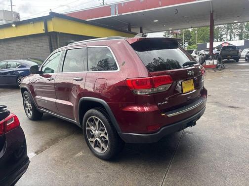 Red 2019 Jeep Grand Cherokee Limited