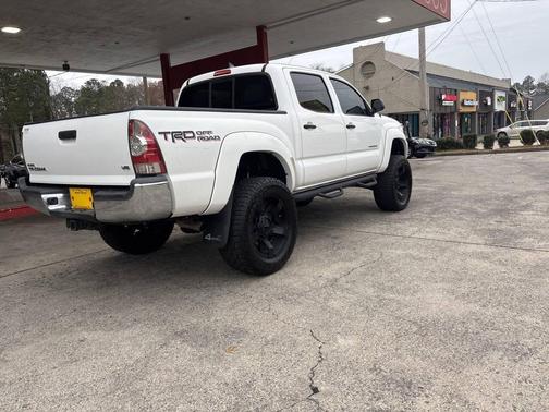 2015 Toyota Tacoma Base