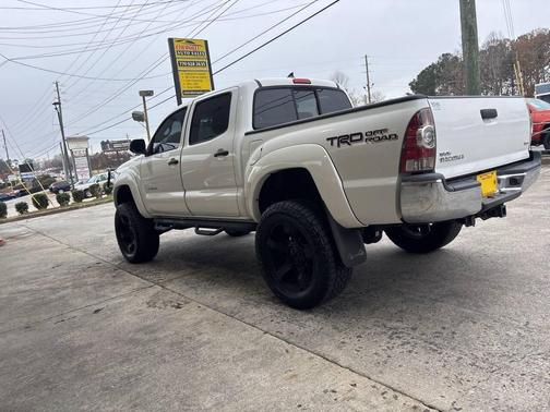 2015 Toyota Tacoma Base