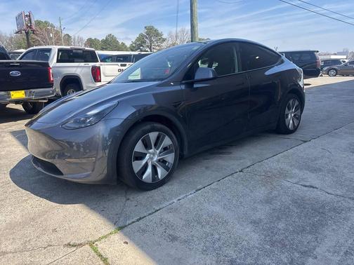 2023 Tesla Model Y Base AWD 4dr Crossover