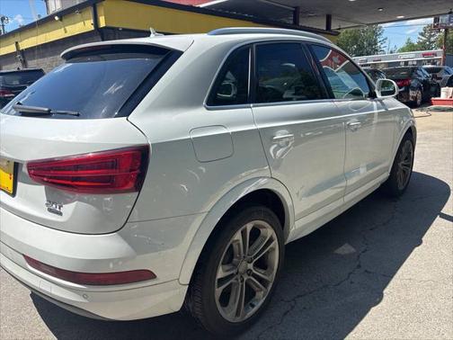 2017 Audi Q3 2.0T Premium Plus