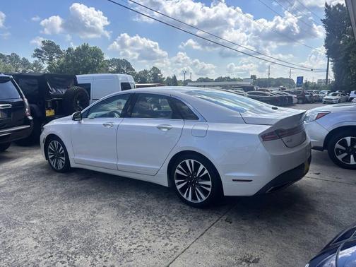 White 2017 Lincoln MKZ Reserve I
