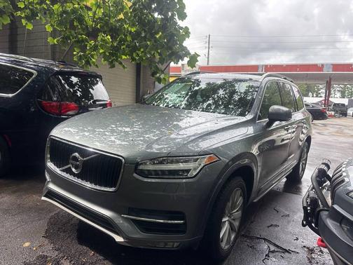 Gray 2016 Volvo XC90 T6 Momentum