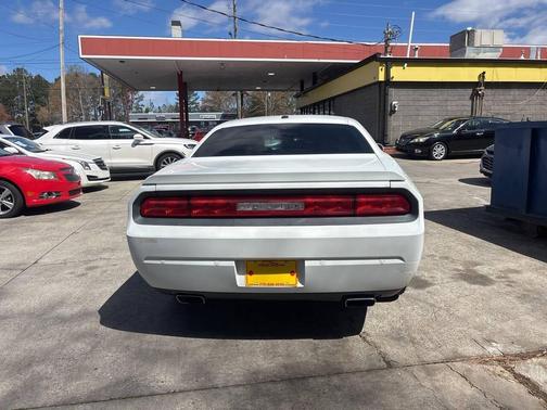 2014 Dodge Challenger SXT