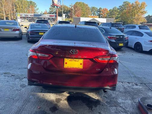 2020 Toyota Camry LE