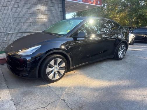 2021 Tesla Model Y Long Range AWD 4dr Crossover