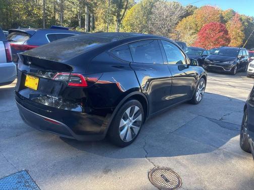 2021 Tesla Model Y Long Range AWD 4dr Crossover