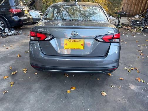 2021 Nissan Versa 1.6 SV