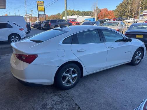 2017 Chevrolet Malibu 1LS