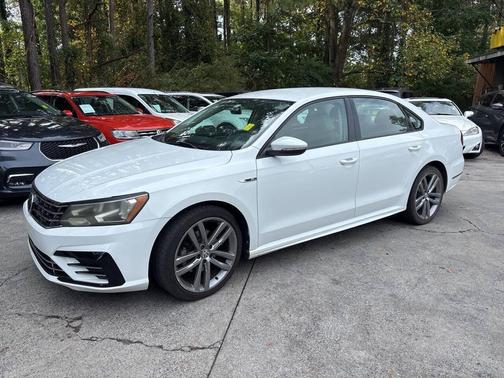 2018 Volkswagen Passat 2.0T SE