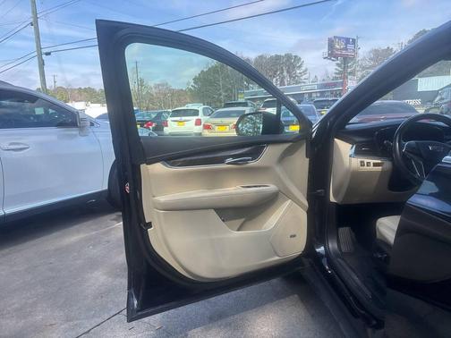 2019 Cadillac XT5 Base