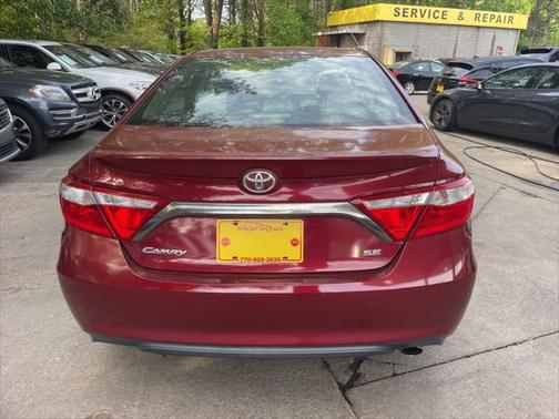 2017 Toyota Camry SE