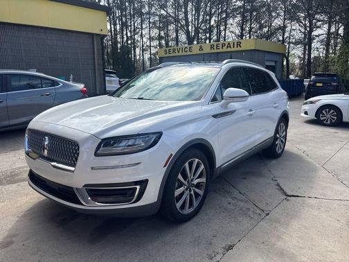 2019 Lincoln Nautilus Select