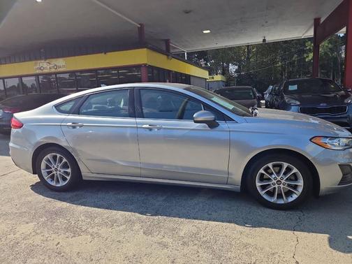 2020 Ford Fusion SE 4dr Sedan