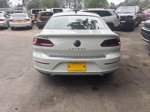 White 2021 Volkswagen Arteon 2.0T SE