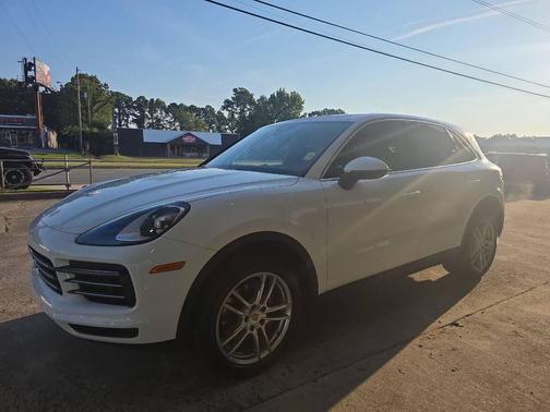 White 2019 Porsche Cayenne Cayenne