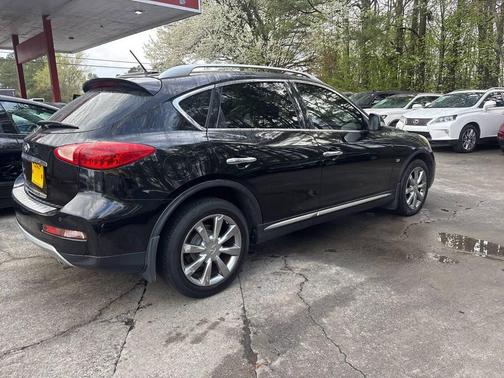 2017 INFINITI QX50 Base