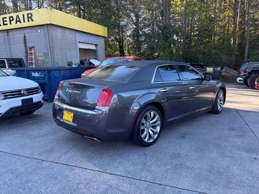 2019 Chrysler 300 Limited