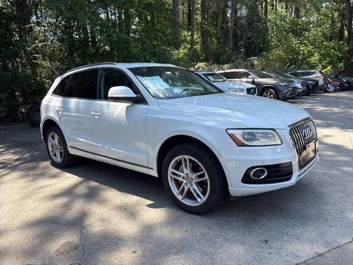 White 2014 Audi Q5 2.0T Premium Plus