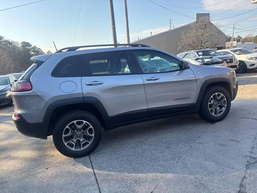2020 Jeep Cherokee Trailhawk