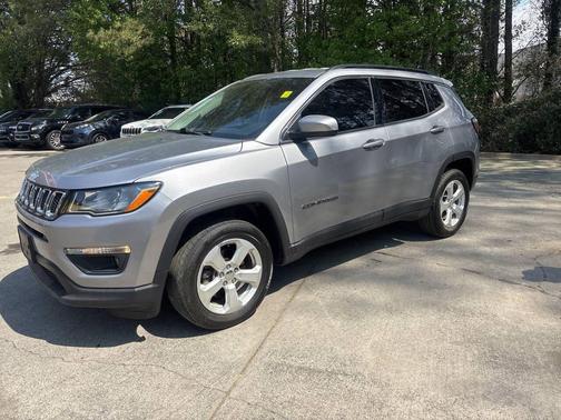 Silver 2019 Jeep Compass Latitude