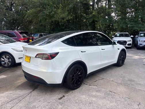 White 2021 Tesla Model Y Long Range AWD 4dr Crossover