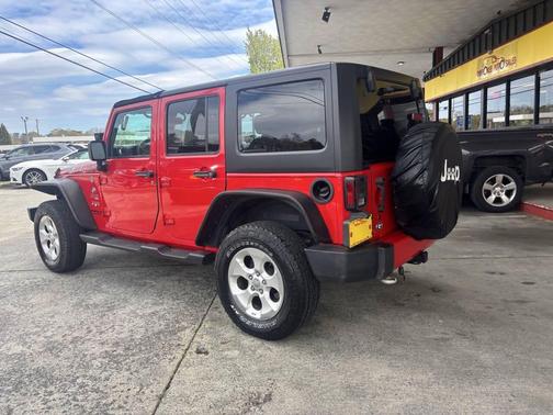 2017 Jeep Wrangler Unlimited Sahara