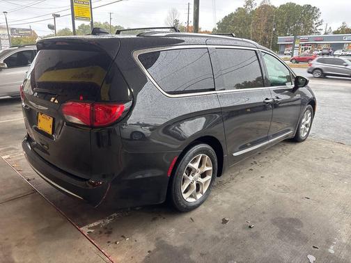 2019 Chrysler Pacifica Touring-L Plus