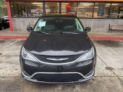 2019 Chrysler Pacifica Touring-L Plus