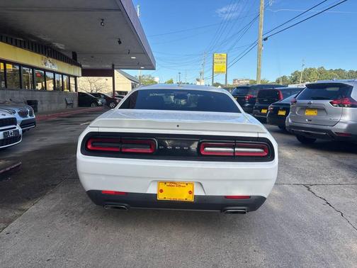 2018 Dodge Challenger SXT