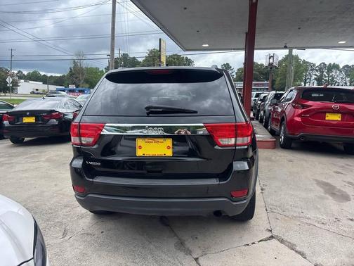 Black Forest Green Pearlcoat 2013 Jeep Grand Cherokee Laredo