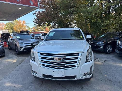 2019 Cadillac Escalade Platinum