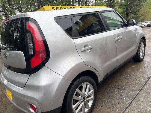 2019 Kia Soul +